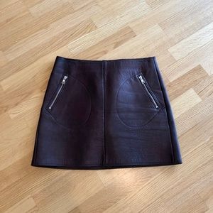 Women’s Gap leather mini skirt with zipper detail